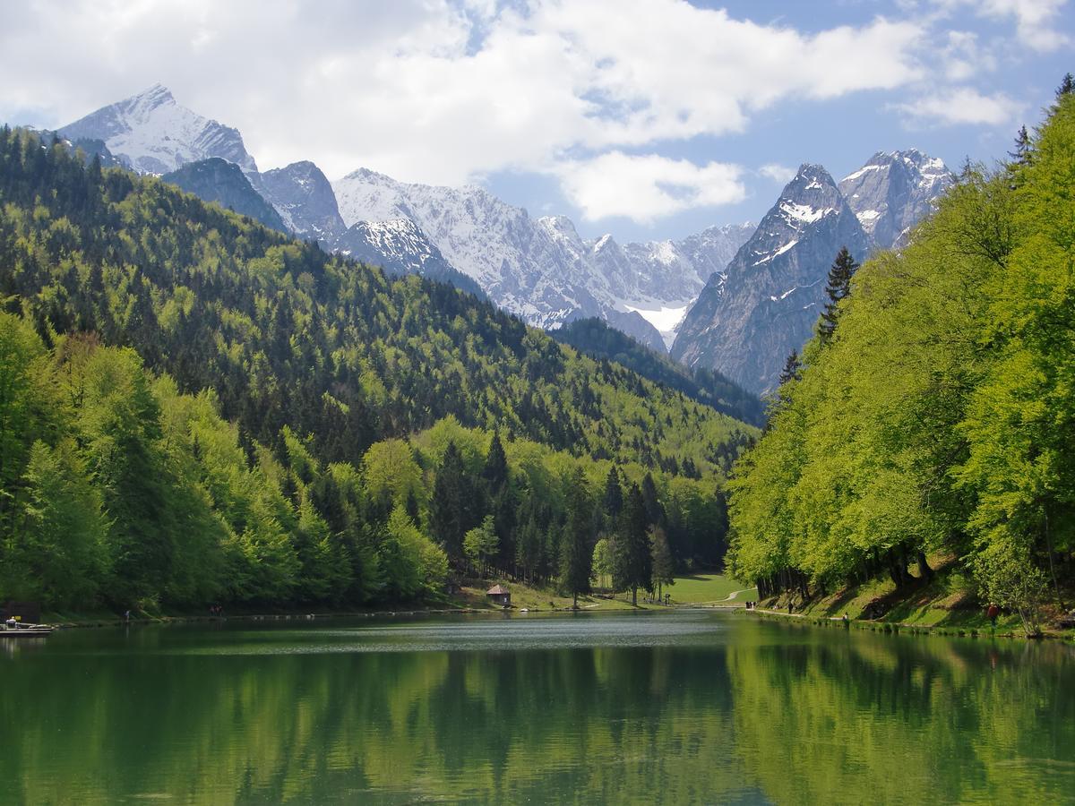 Ferienwohnung Am Kurpark -Wohnung 2,90Qm- Garmisch-Partenkirchen Ngoại thất bức ảnh